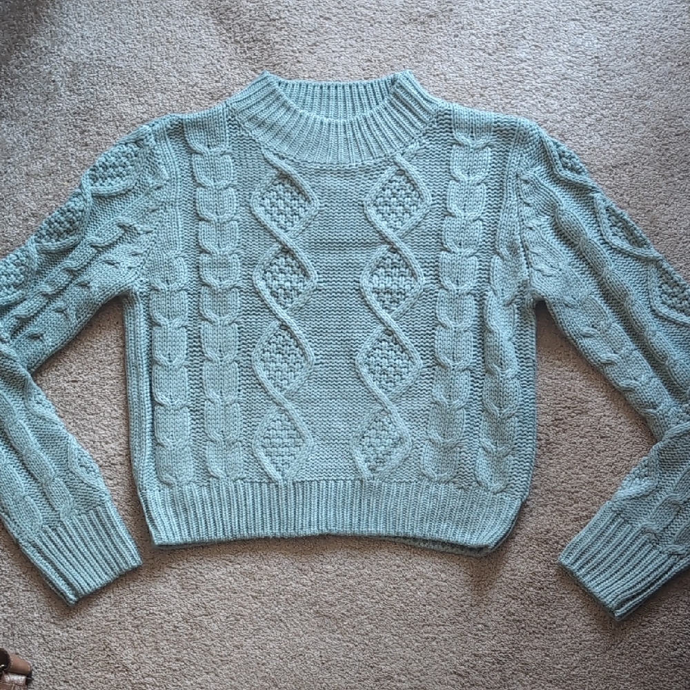 Double Zero Cable Knit Sweater - Seafoam Green